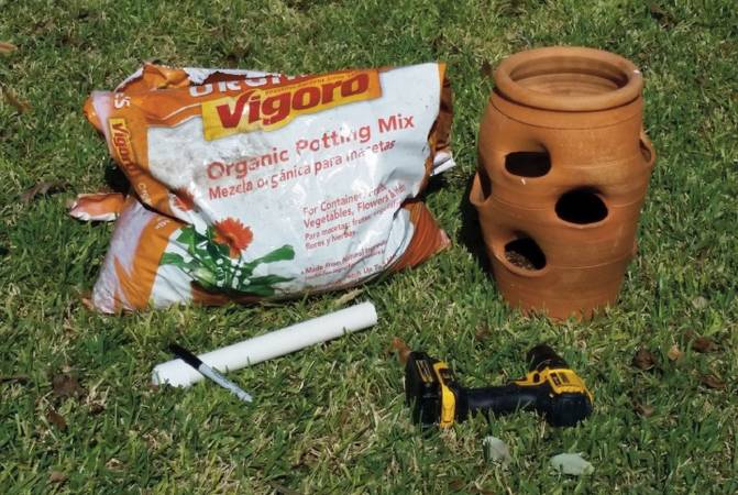 Strawberry Pot with watering pipe