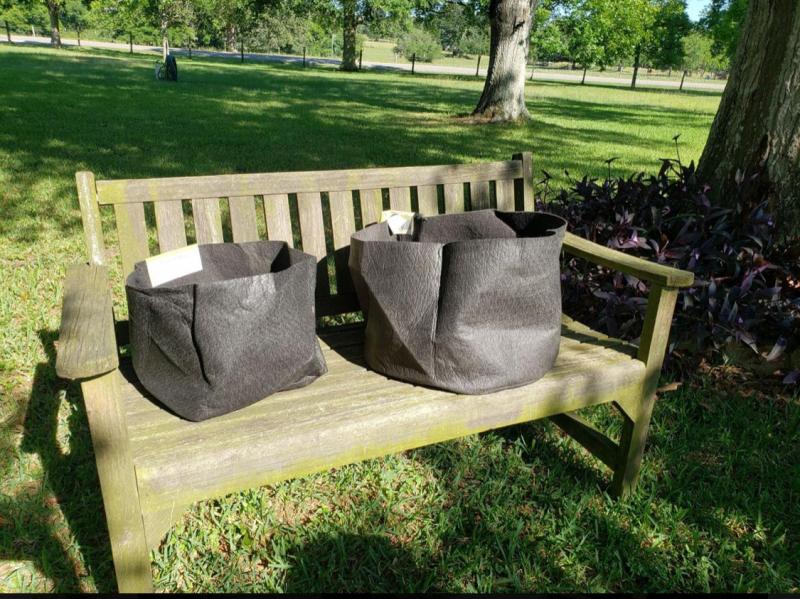 Growing bag in different sizes